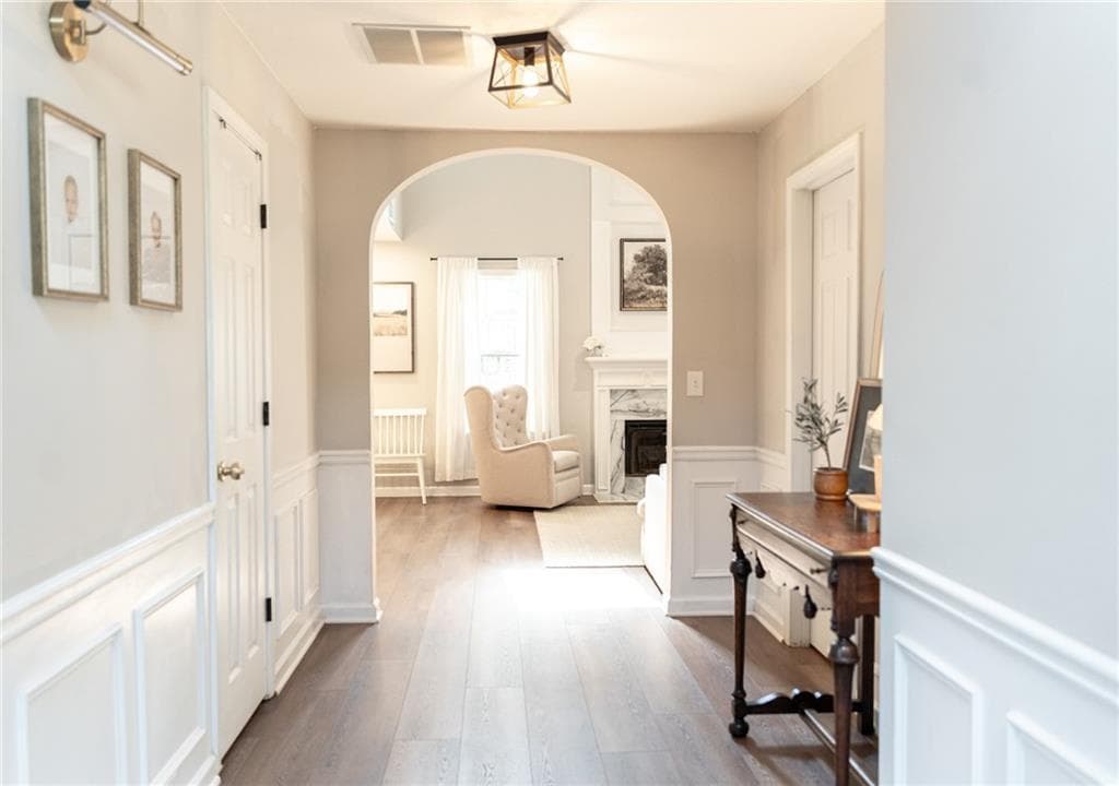 4 bedroom, 3 bathroom, 2,115 sq ft single family residence for sale at 3675 Wake Robin Way, Cumming, GA 30028 — photo 4