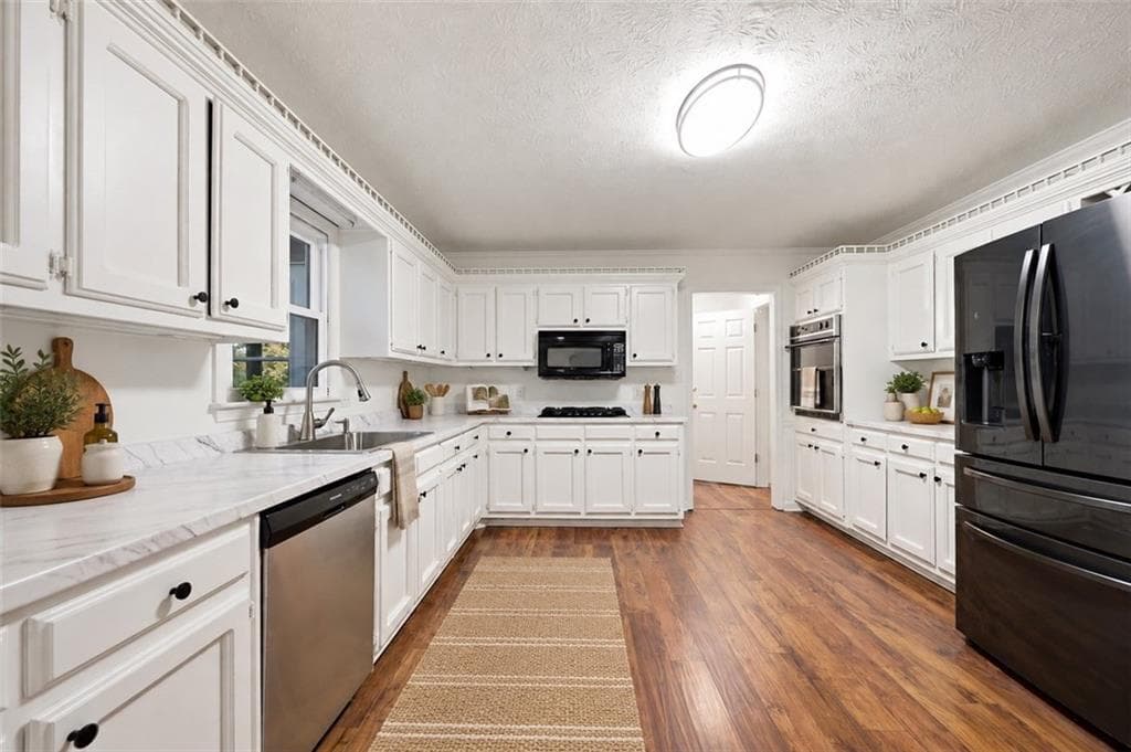 5 bedroom, 3 bathroom, 2,748 sq ft single family residence for sale at 1181 Steeple Run, Lawrenceville, GA 30043 — photo 6