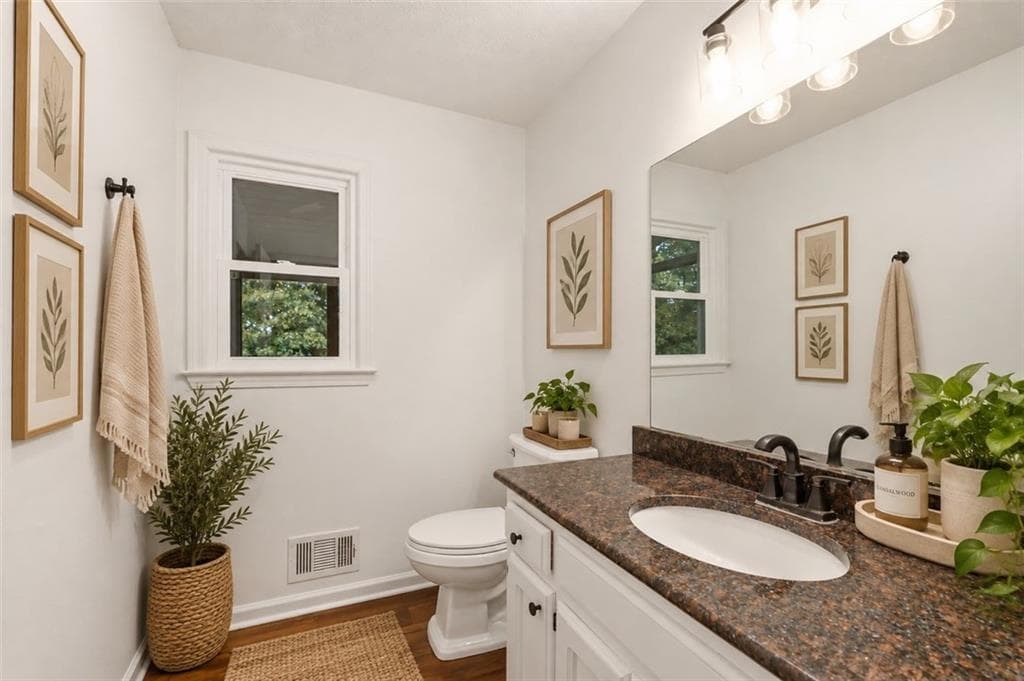 5 bedroom, 3 bathroom, 2,748 sq ft single family residence for sale at 1181 Steeple Run, Lawrenceville, GA 30043 — photo 9