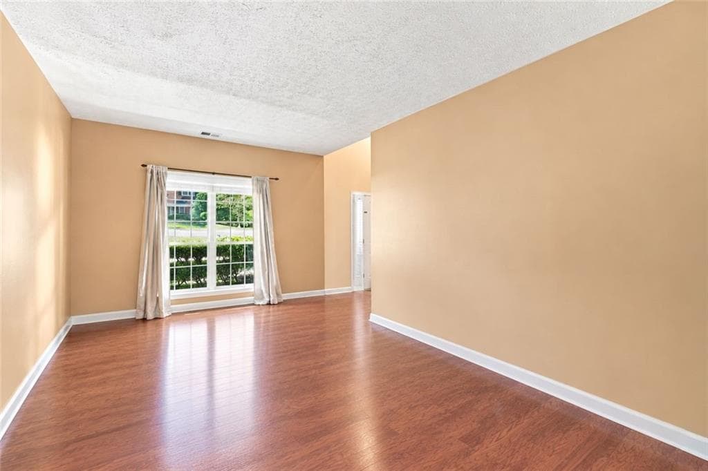 4 bedroom, 3 bathroom, 2,736 sq ft single family residence for sale at 3170 Hartness Way, Kennesaw, GA 30144 — photo 8