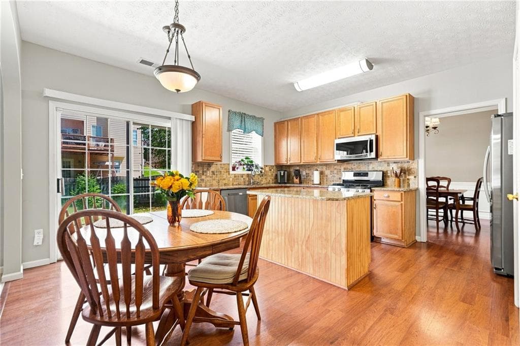 4 bedroom, 3 bathroom, 2,736 sq ft single family residence for sale at 3170 Hartness Way, Kennesaw, GA 30144 — photo 10
