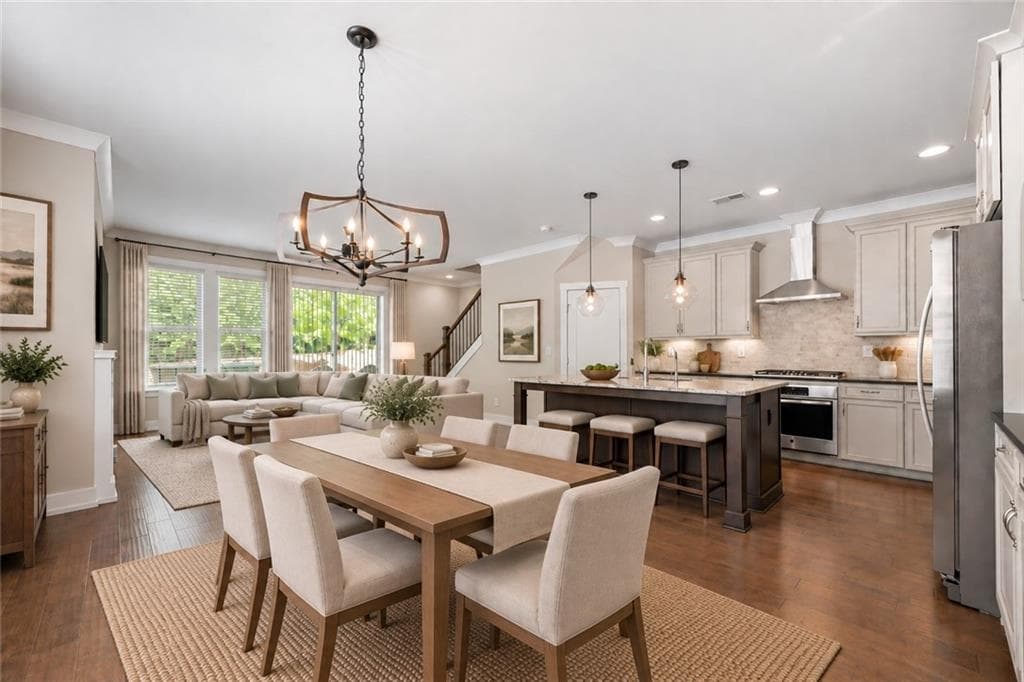 3 bedroom, 3 bathroom, 2,022 sq ft townhouse for sale at 154 Bellehaven Drive, Woodstock, GA 30188 — photo 2