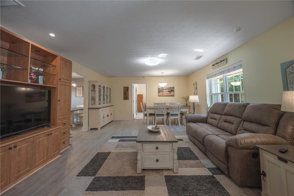 3 bedroom, 2 bathroom, 1,661 sq ft single family residence for sale at 207 Dogwood Drive, Epworth, GA 30541 — photo 5