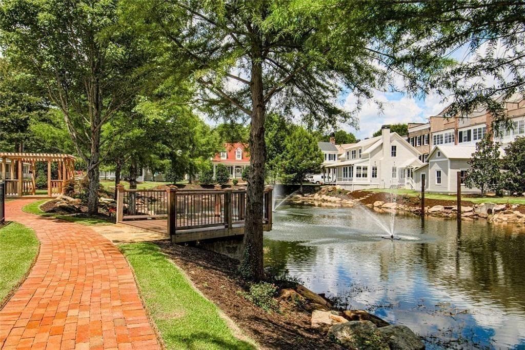 3 bedroom, 4 bathroom, 2,164 sq ft single family residence for sale at 31 Bourbon Street, Senoia, GA 30276 — photo 9