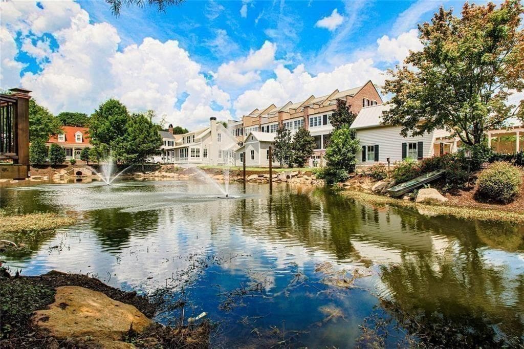 3 bedroom, 4 bathroom, 2,164 sq ft single family residence for sale at 31 Bourbon Street, Senoia, GA 30276 — photo 10
