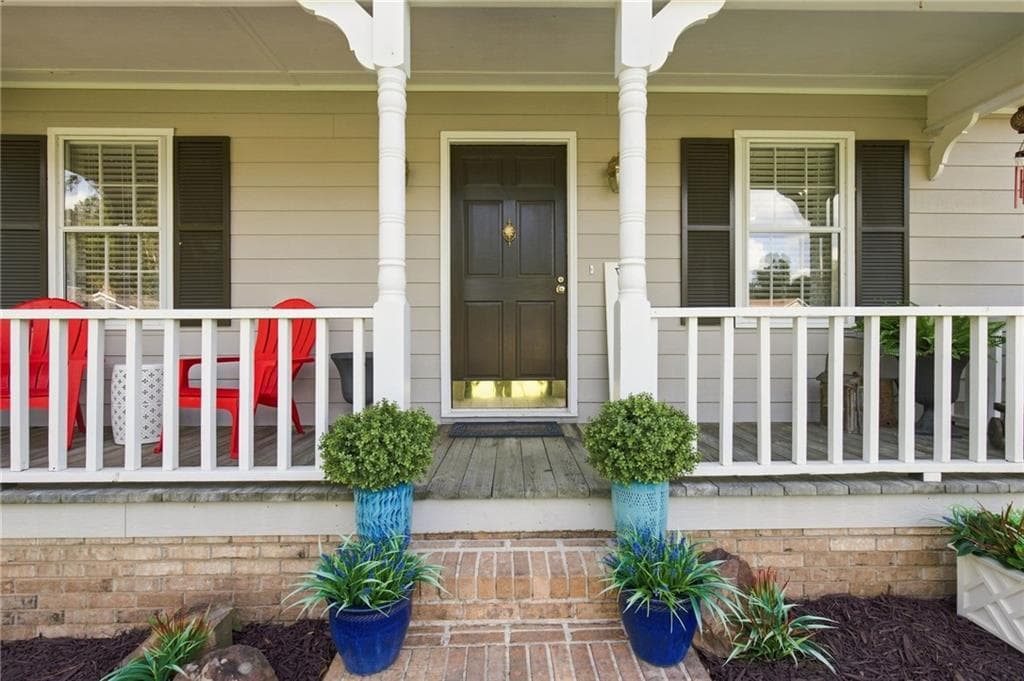 3 bedroom, 2 bathroom, 1,696 sq ft single family residence for sale at 4 Fuqua Court, Rome, GA 30165 — photo 2