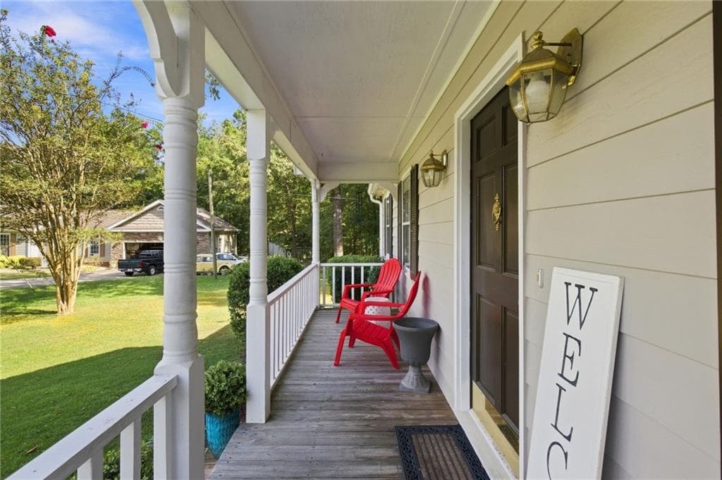 3 bedroom, 2 bathroom, 1,696 sq ft single family residence for sale at 4 Fuqua Court, Rome, GA 30165 — photo 3