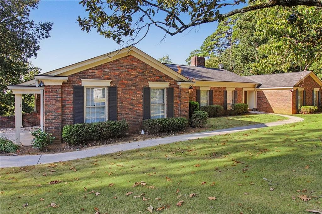 3 bedroom, 3 bathroom, 2,461 sq ft single family residence for sale at 345 Mount Alto Road, Rome, GA 30165 — photo 4