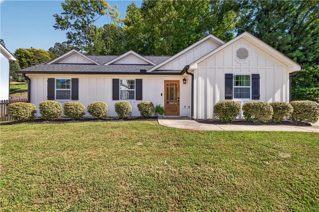 3 bedroom, 2 bathroom, 1,221 sq ft home for sale at 414 Rigby Street, Marietta, GA