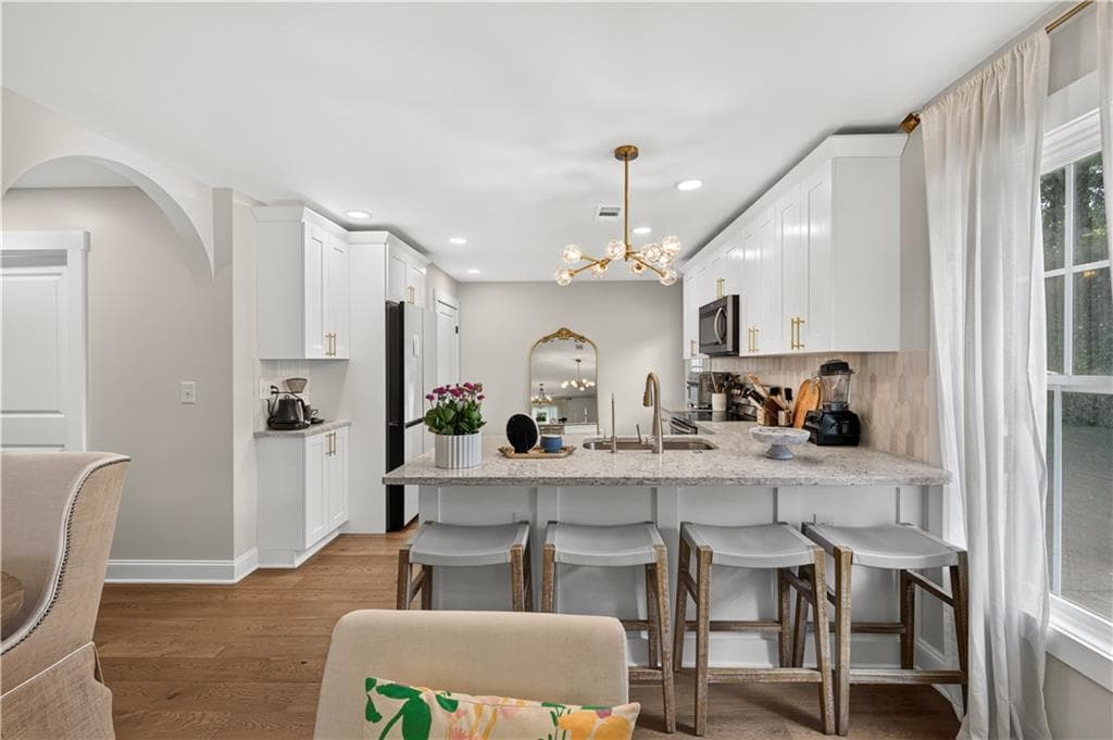 3 bedroom, 2 bathroom, 1,221 sq ft single family residence for sale at 414 Rigby Street, Marietta, GA 30060 — photo 6