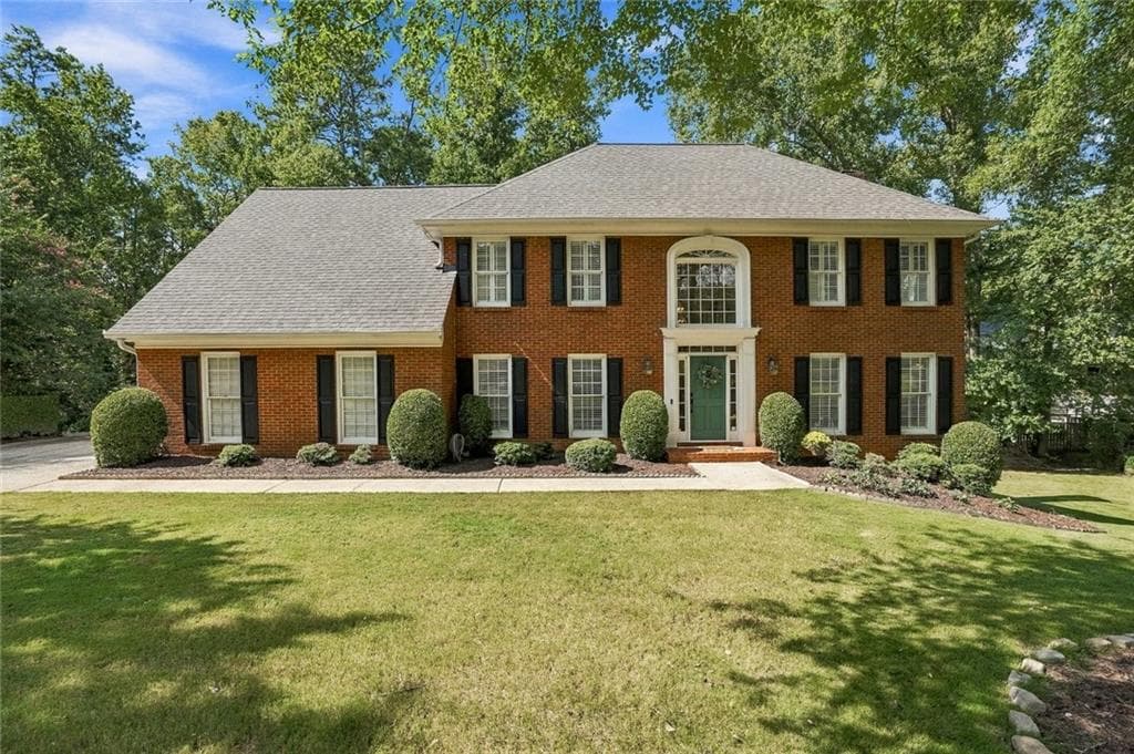 4 bedroom, 4 bathroom, 4,002 sq ft single family residence for sale at 325 Cantlegate Close, Johns Creek, GA 30022 — photo 1 of 42