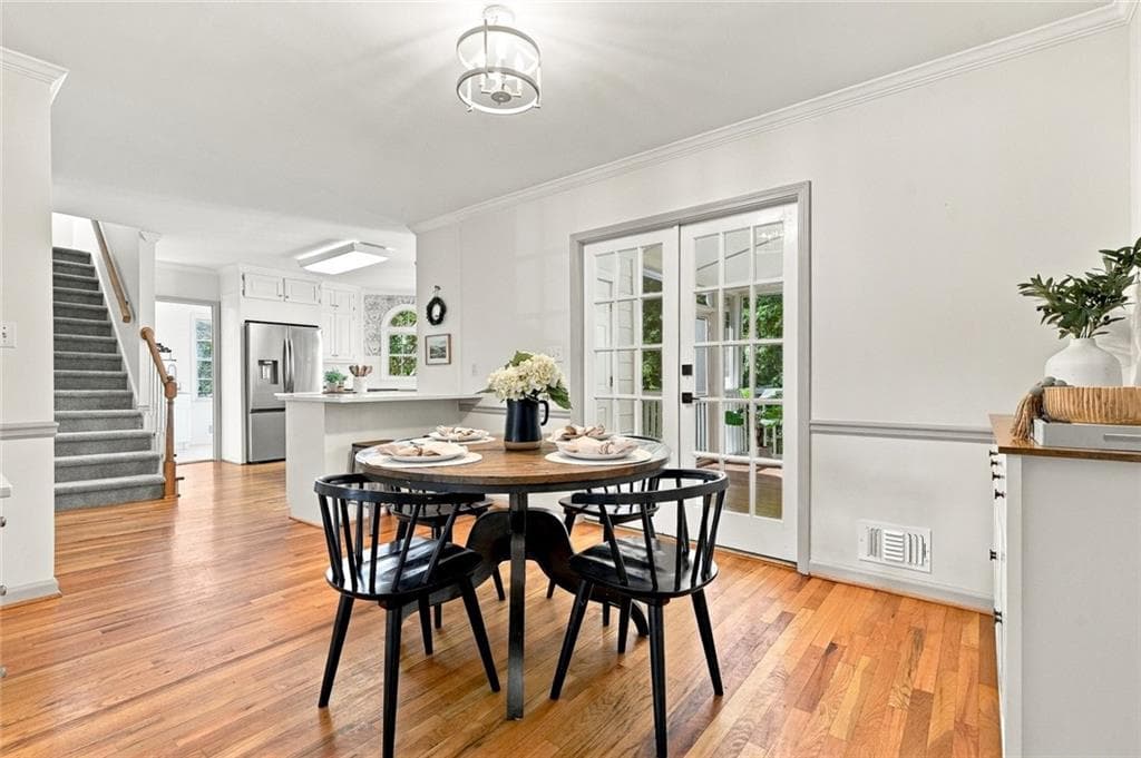 4 bedroom, 4 bathroom, 4,002 sq ft single family residence for sale at 325 Cantlegate Close, Johns Creek, GA 30022 — photo 10
