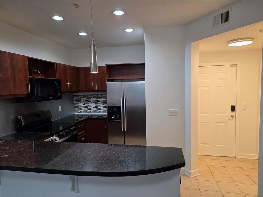 1 bedroom, 1 bathroom condominium for rent at 390 17th Street 3065, Atlanta, GA 30363 for $1,595 a month — photo 2