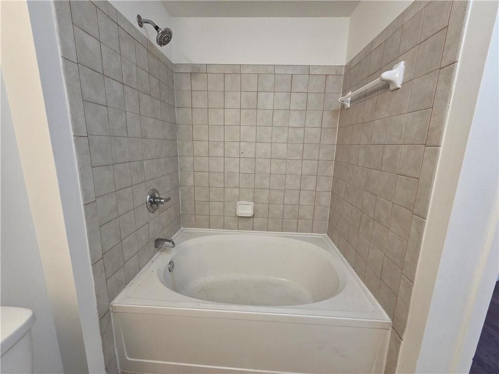 1 bedroom, 1 bathroom condominium for rent at 390 17th Street 3065, Atlanta, GA 30363 for $1,595 a month — photo 9