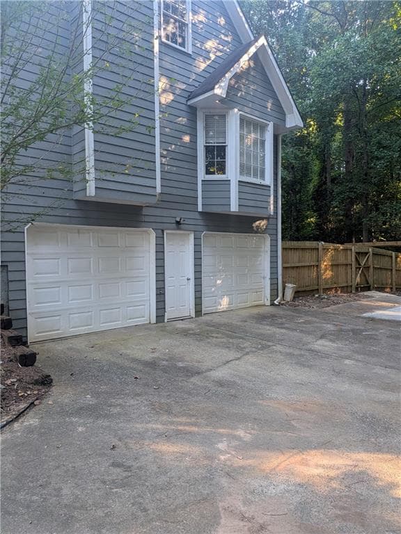 4 bedroom, 2 bathroom, 2,818 sq ft single family residence for rent at 205 Shefield Place, Douglasville, GA 30134 for $2,300 a month — photo 2