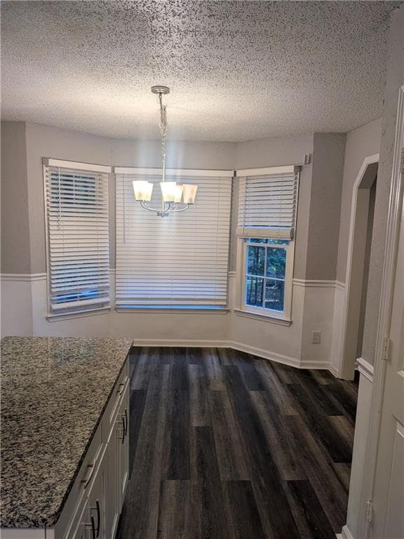 4 bedroom, 2 bathroom, 2,818 sq ft single family residence for rent at 205 Shefield Place, Douglasville, GA 30134 for $2,300 a month — photo 7