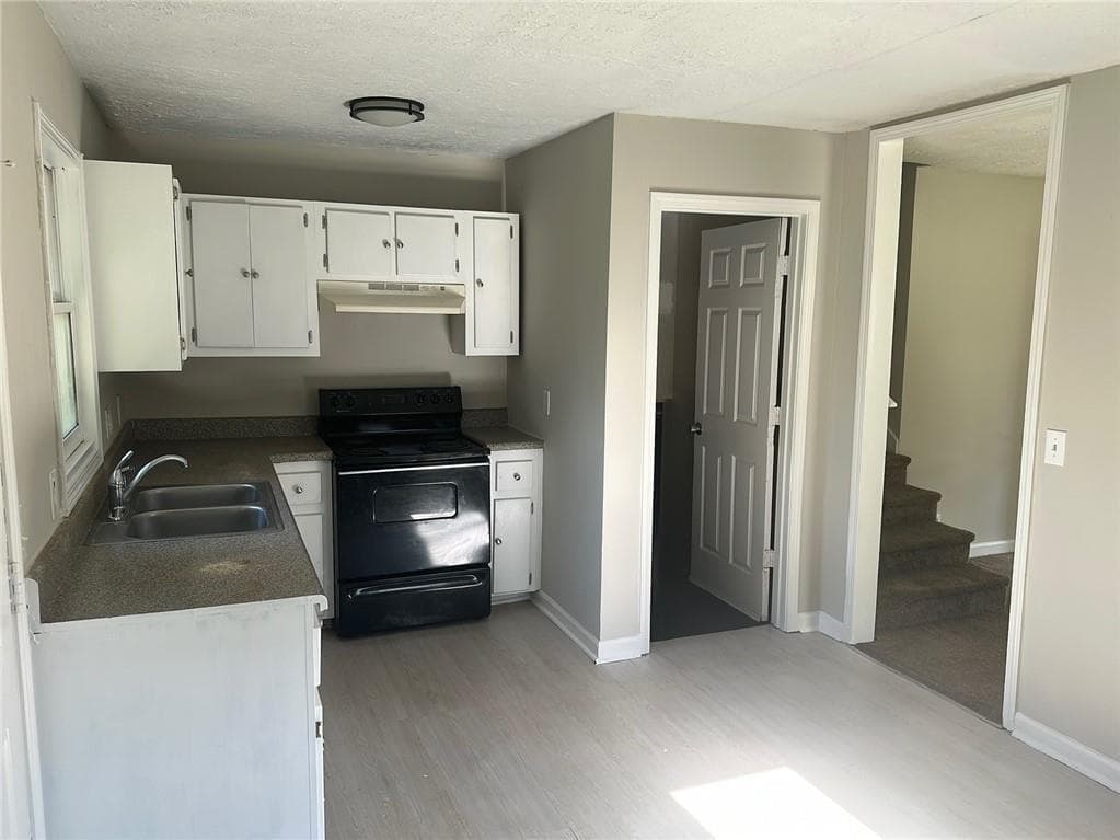3 bedroom, 2 bathroom, 1,102 sq ft single family residence for sale at 130 Knob Drive, Carrollton, GA 30116 — photo 8
