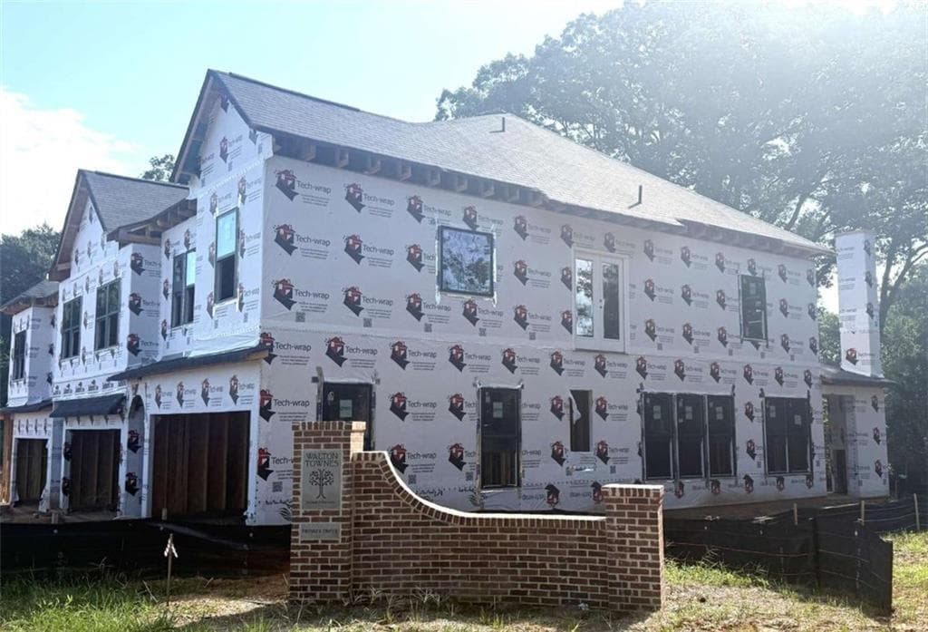3 bedroom, 3 bathroom, 1,696 sq ft townhouse for sale at 1973 Walton Court 6, Tucker, GA 30084 — photo 4