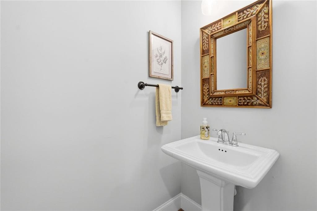 4 bedroom, 4 bathroom, 3,080 sq ft townhouse for sale at 468 Springer Bend, Marietta, GA 30060 — photo 4