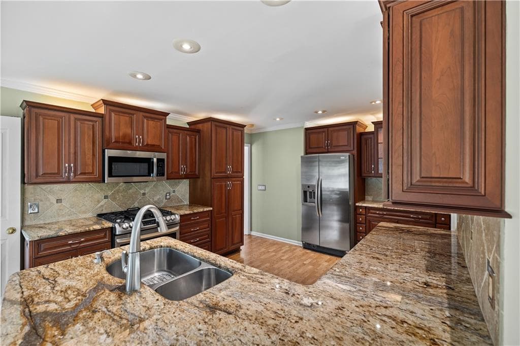 4 bedroom, 2 bathroom, 3,020 sq ft single family residence for sale at 6023 Wyndham Woods Drive, Powder Springs, GA 30127 — photo 10
