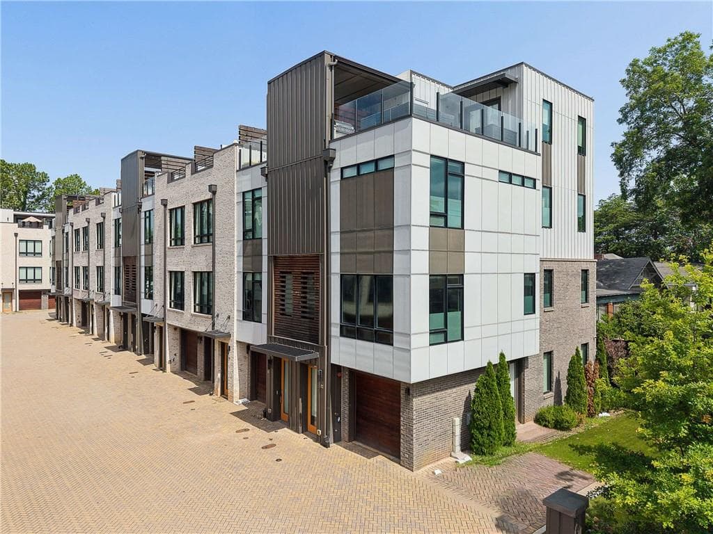 3 bedroom, 5 bathroom, 1,856 sq ft townhouse for rent at 102 City View Court, Atlanta, GA 30308 for $4,200 a month — photo 1 of 41