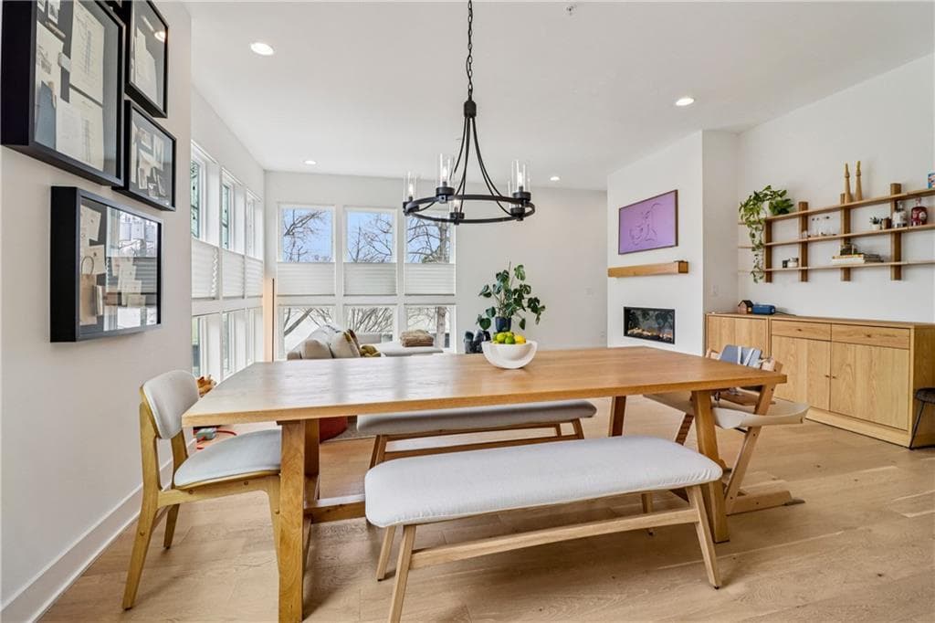 3 bedroom, 4 bathroom, 2,374 sq ft townhouse for sale at 1229 Chelsea Circle, Atlanta, GA 30318 — photo 9