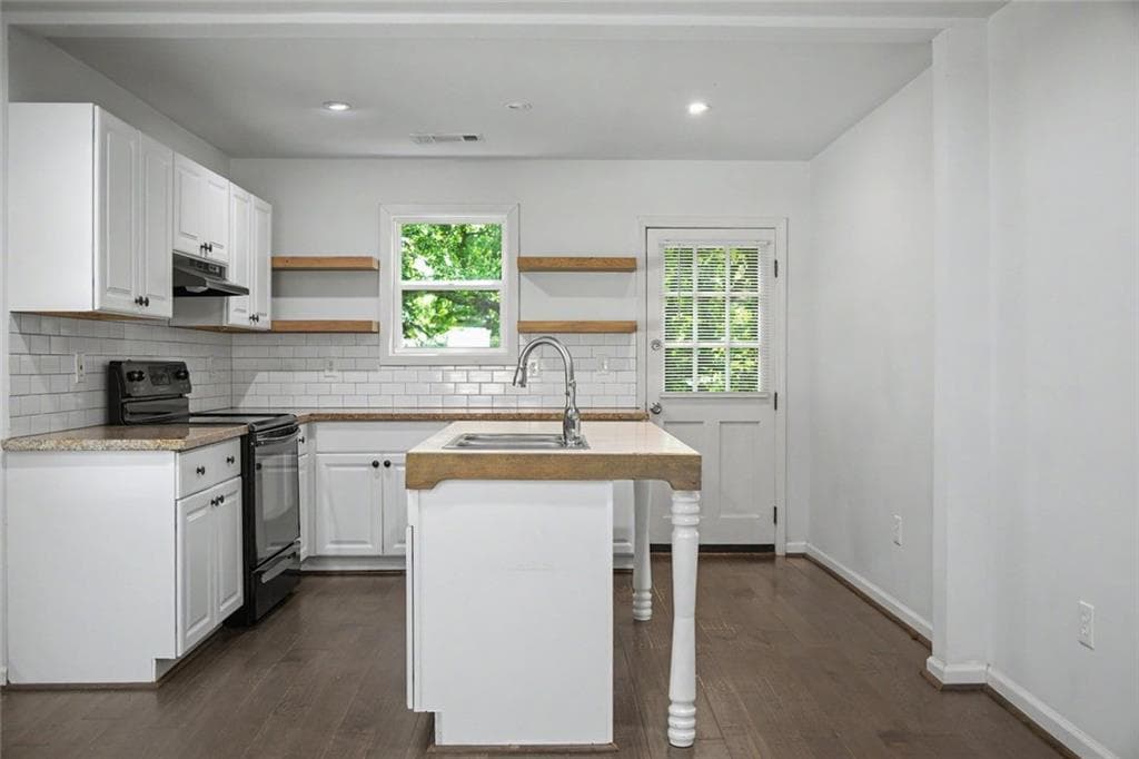 2 bedroom, 2 bathroom, 976 sq ft single family residence for sale at 313 Walker Drive, Monroe, GA 30655 — photo 5
