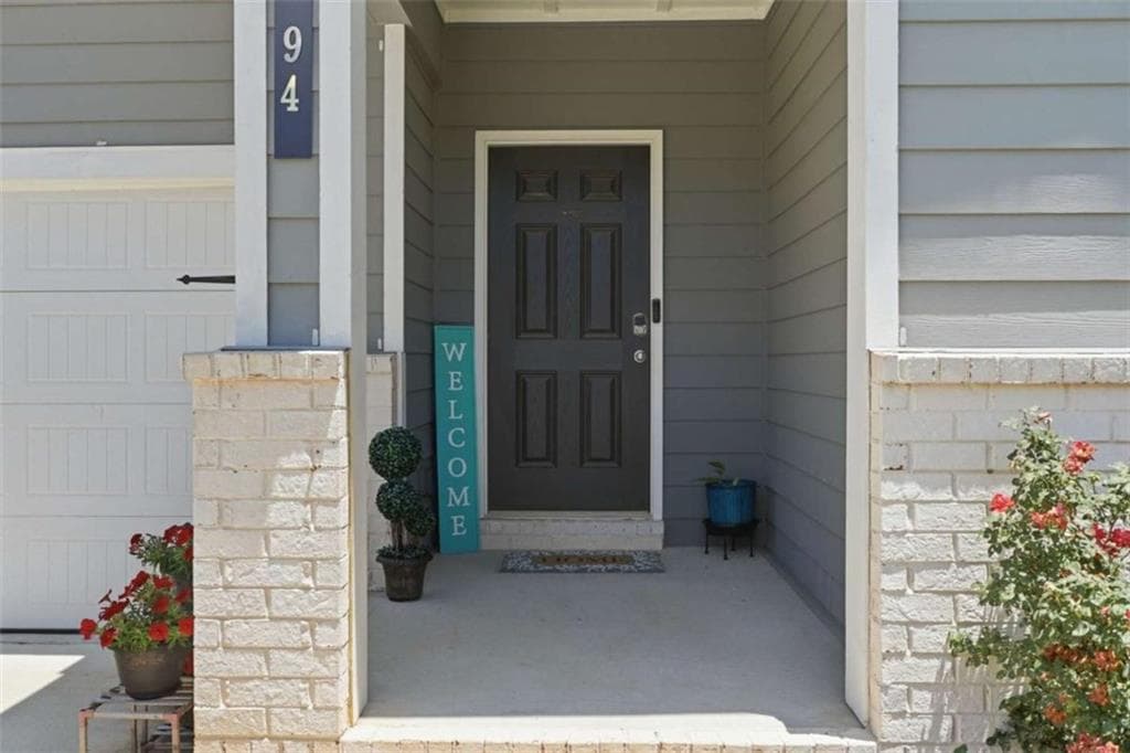 4 bedroom, 3 bathroom, 2,615 sq ft single family residence for sale at 94 Summit Pointe Court, Dallas, GA 30132 — photo 2