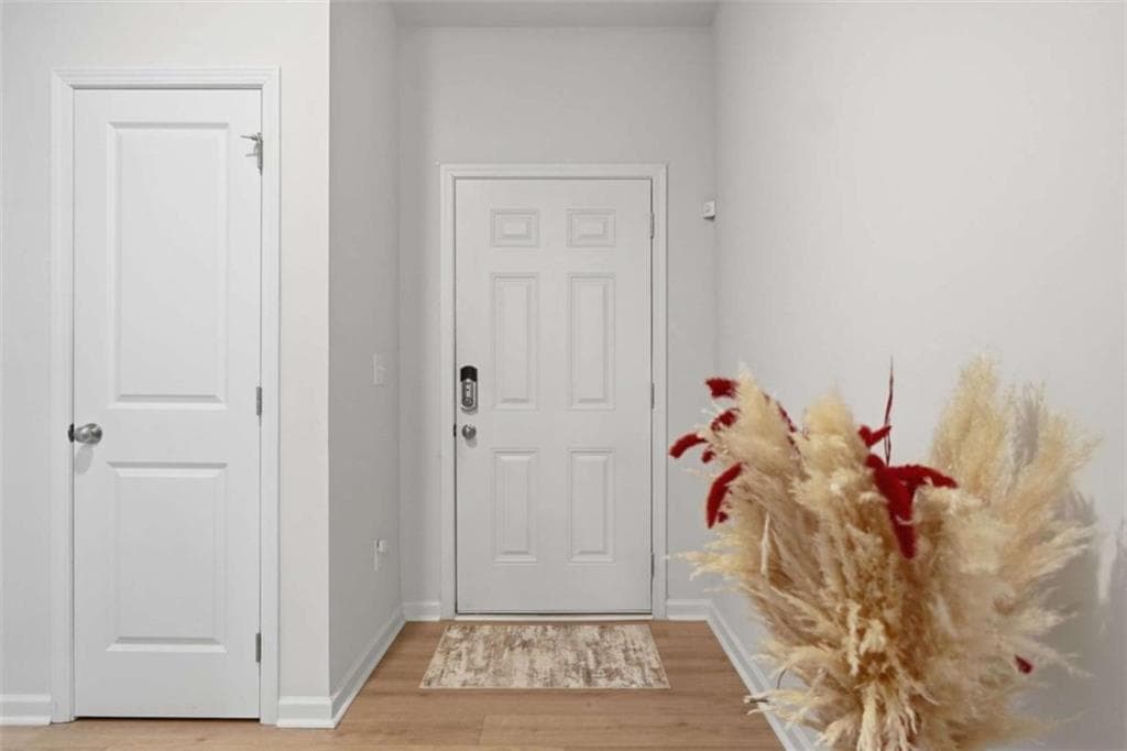 4 bedroom, 3 bathroom, 2,615 sq ft single family residence for sale at 94 Summit Pointe Court, Dallas, GA 30132 — photo 4