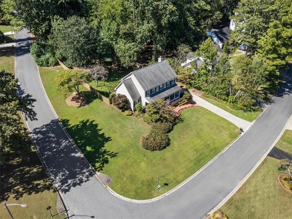 4 bedroom, 4 bathroom, 2,938 sq ft single family residence for sale at 147 Lakeside Drive, Kennesaw, GA 30144 — photo 2