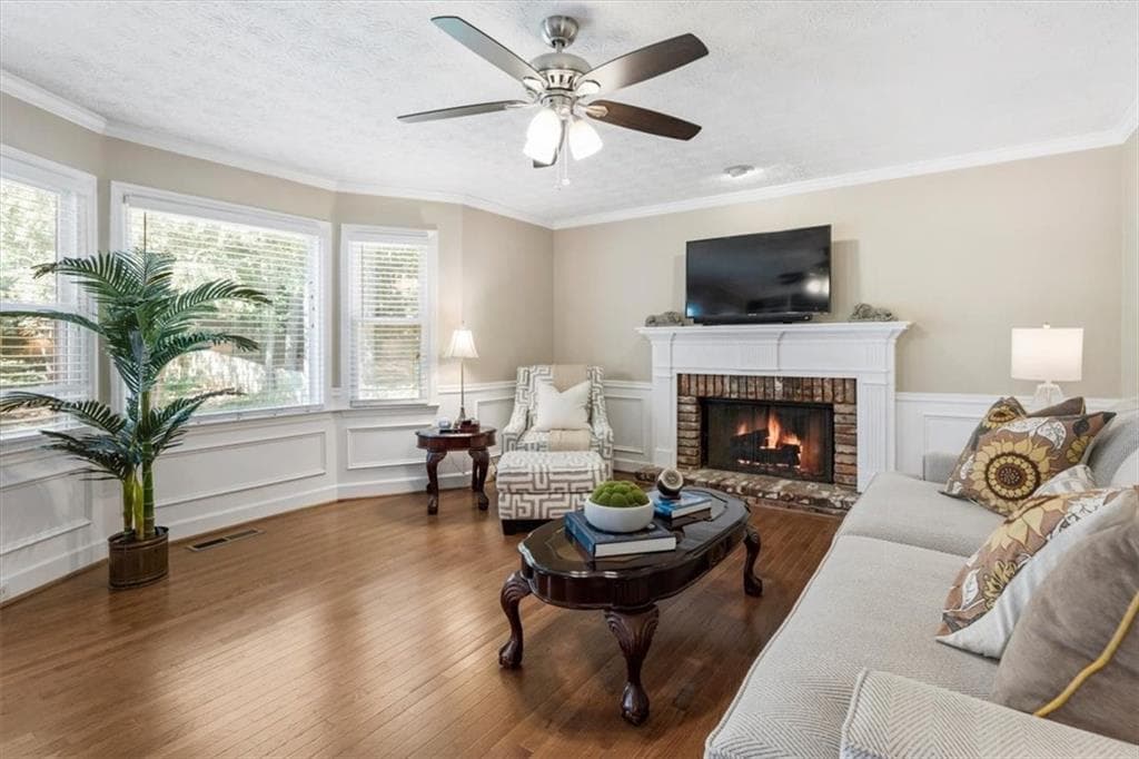 4 bedroom, 4 bathroom, 2,938 sq ft single family residence for sale at 147 Lakeside Drive, Kennesaw, GA 30144 — photo 5