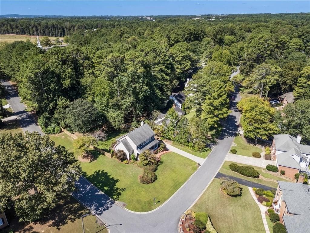 4 bedroom, 4 bathroom, 2,938 sq ft single family residence for sale at 147 Lakeside Drive, Kennesaw, GA 30144 — photo 8