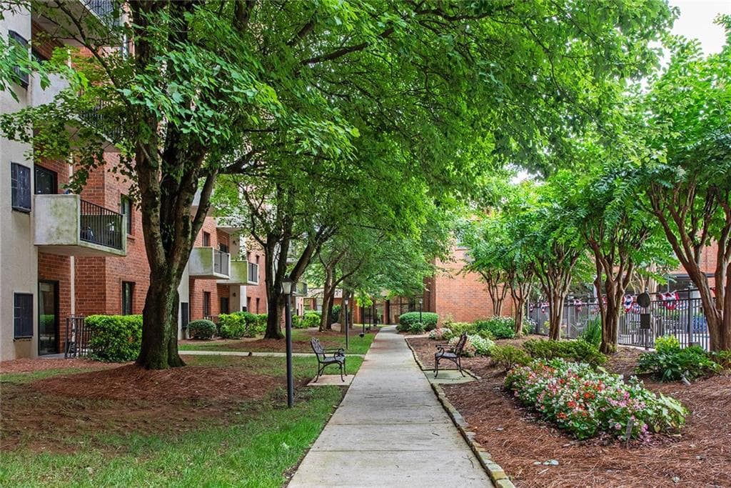 2 bedroom, 2 bathroom, 1,070 sq ft condominium for rent at 300 Johnson Ferry Road B510, Sandy Springs, GA 30328 for $2,300 a month — photo 7