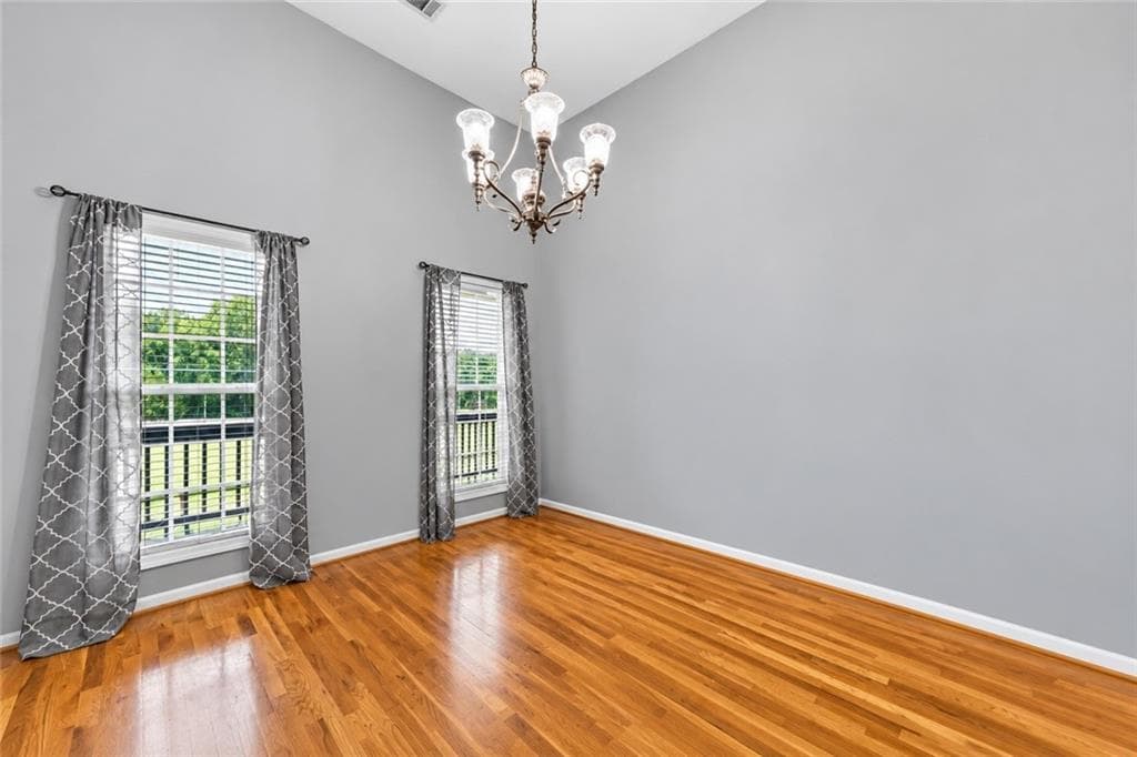 3 bedroom, 2 bathroom, 2,115 sq ft single family residence under contract at 238 Apple Valley Road, Commerce, GA 30529 — photo 6