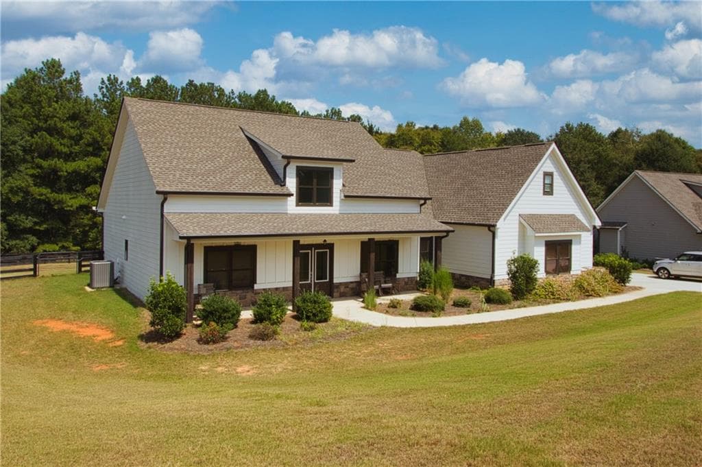 4 bedroom, 3 bathroom, 3,147 sq ft single family residence for rent at 1020 Arbor Lane, Madison, GA 30650 for $2,600 a month — photo 3