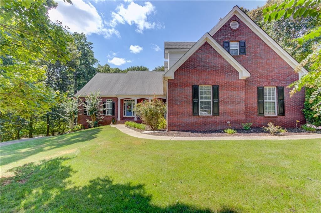 5 bedroom, 5 bathroom, 5,302 sq ft single family residence for sale at 289 Gold Crest Drive, Braselton, GA 30517