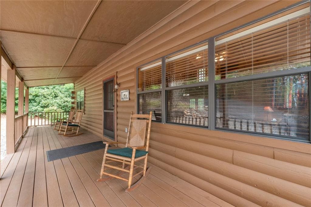 3 bedroom, 2 bathroom, 2,720 sq ft single family residence for sale at 122 Sky High Drive, Blairsville, GA 30512 — photo 8