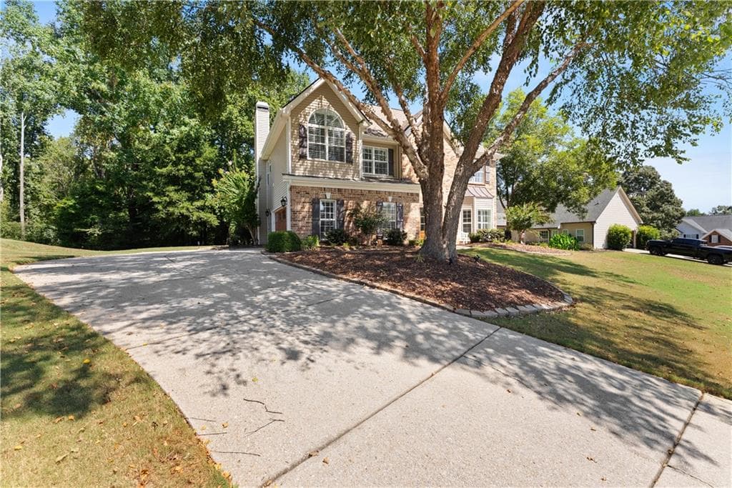 4 bedroom, 3 bathroom, 2,151 sq ft single family residence for sale at 4846 Amstel Place, Flowery Branch, GA 30542 — photo 7
