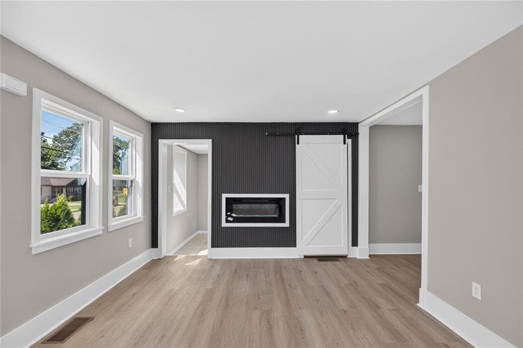 3 bedroom, 3 bathroom, 1,757 sq ft single family residence for sale at 1519 Venetian Drive, Atlanta, GA 30311 — photo 8
