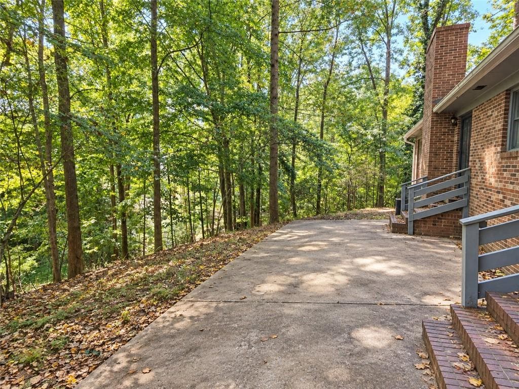 3 bedroom, 2 bathroom, 1,503 sq ft single family residence for sale at 310 Cavalier Road, Athens, GA 30606 — photo 7
