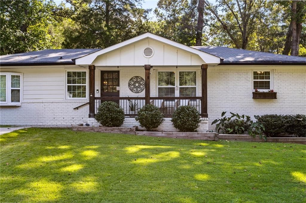 4 bedroom, 3 bathroom, 1,697 sq ft single family residence for sale at 3202 Highland Drive, Smyrna, GA 30080 — photo 1 of 45