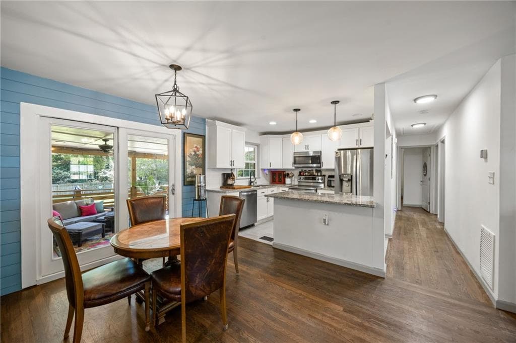 4 bedroom, 3 bathroom, 1,697 sq ft single family residence for sale at 3202 Highland Drive, Smyrna, GA 30080 — photo 7