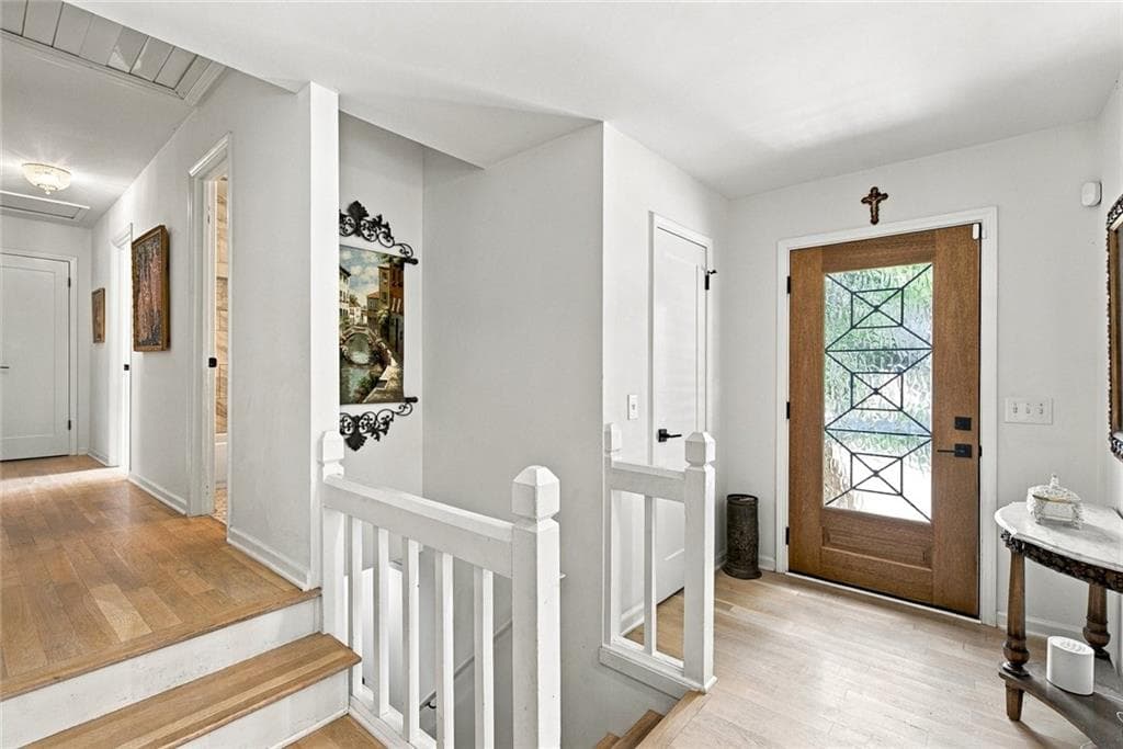 3 bedroom, 2 bathroom, 1,569 sq ft single family residence for sale at 2945 Brett Circle, Acworth, GA 30101 — photo 9