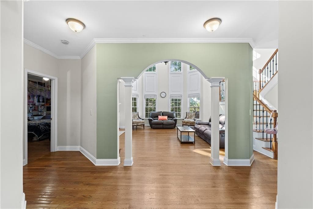 5 bedroom, 5 bathroom, 5,638 sq ft single family residence for sale at 2563 Bogan Bridge Circle, Buford, GA 30519 — photo 5