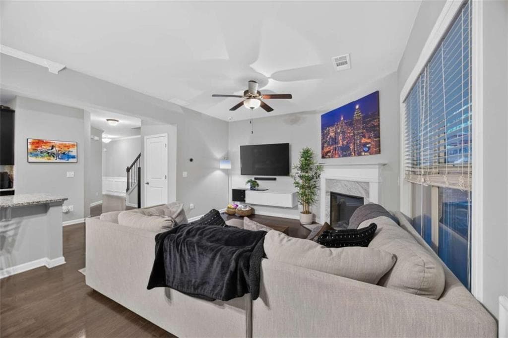 3 bedroom, 3 bathroom, 1,788 sq ft townhouse under contract at 2530 Norwood Park Crossing, Doraville, GA 30340 — photo 5