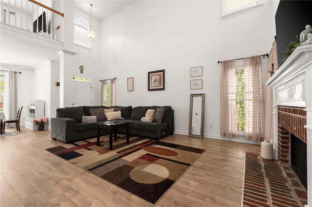 4 bedroom, 3 bathroom, 2,371 sq ft single family residence under contract at 3162 Vickery Drive, Marietta, GA 30066 — photo 6