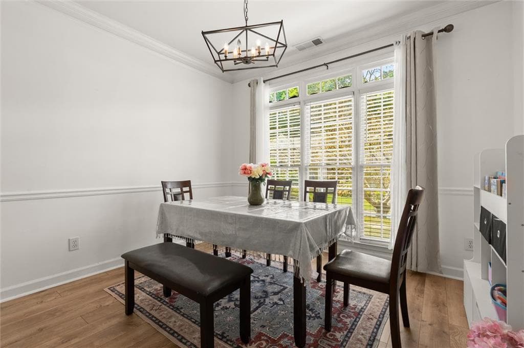 4 bedroom, 3 bathroom, 2,371 sq ft single family residence under contract at 3162 Vickery Drive, Marietta, GA 30066 — photo 10