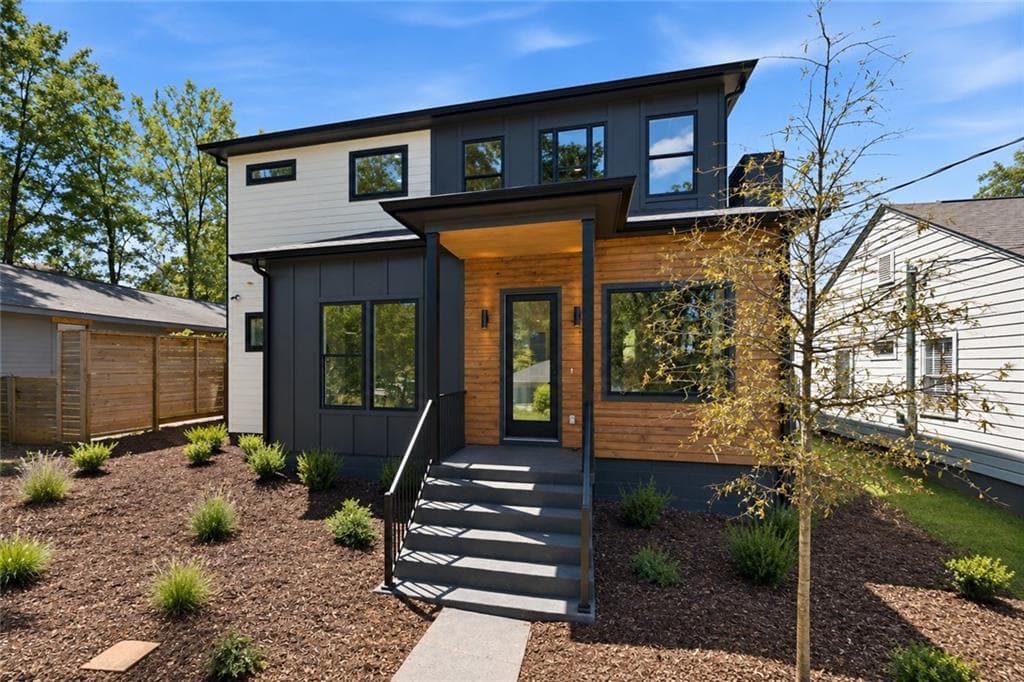 4 bedroom, 5 bathroom, 2,730 sq ft single family residence for sale at 63 Mortimer Street, Atlanta, GA 30317 — photo 2