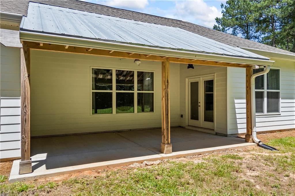 4 bedroom, 3 bathroom, 2,081 sq ft single family residence for sale at 1912 Hymer Court, Monroe, GA 30656 — photo 4