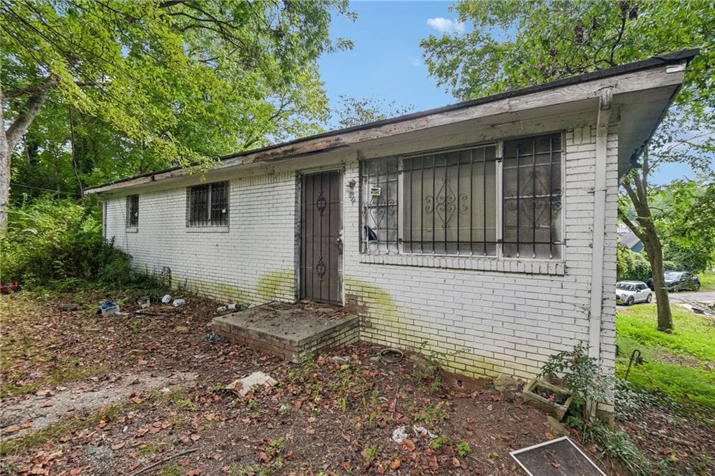 3 bedroom, 1 bathroom, 1,000 sq ft single family residence for sale at 370 Westchester Boulevard, Atlanta, GA 30314 — photo 2